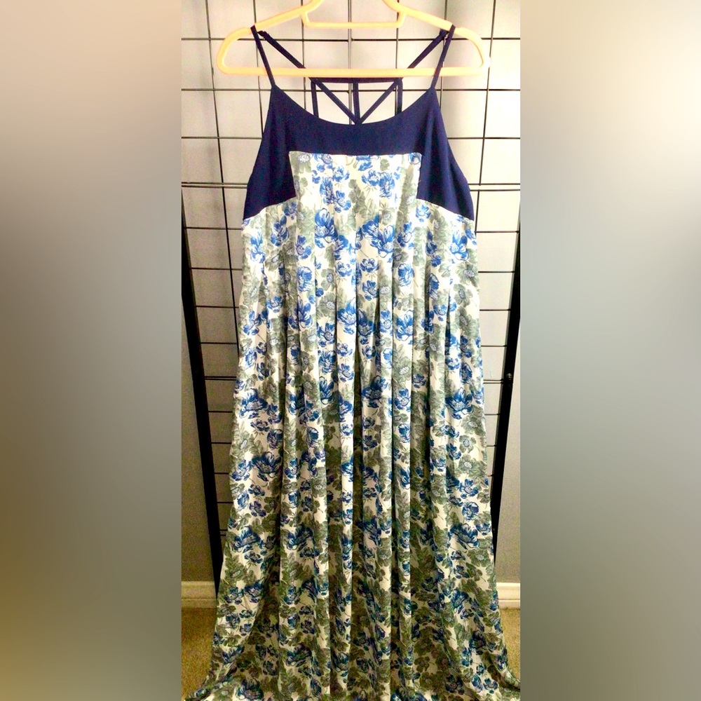 Lulu's Navy & Blue Floral Maxi Dress